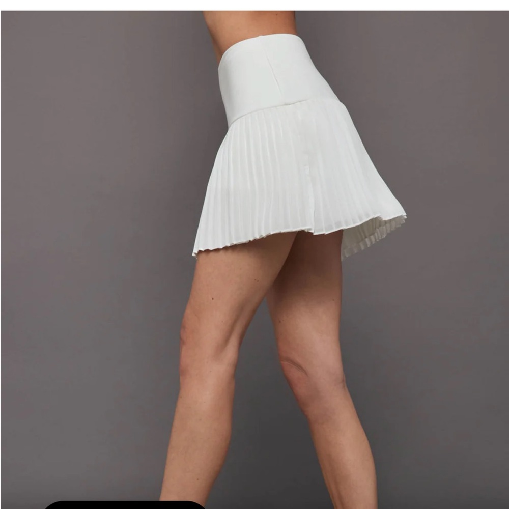 Carbon38 White Pleated Skater Mini Skirt - Picture 3 of 8